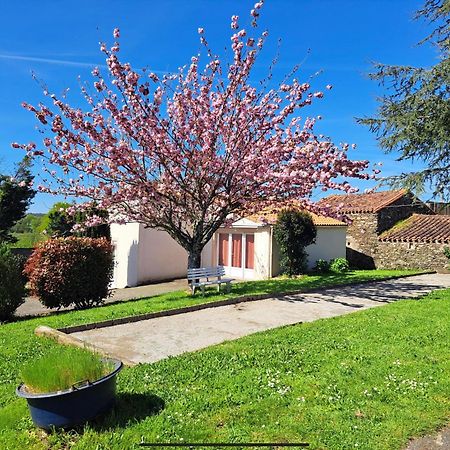 Maison Au Calme A 10 Km Du Puy Du Fou Les Herbiers Bagian luar foto